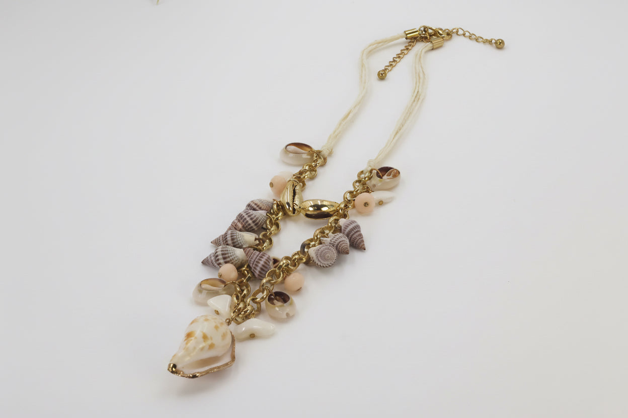 Brown shell necklace