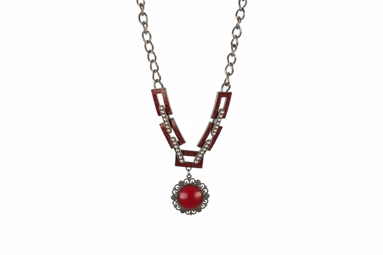 Red pendant metal necklace