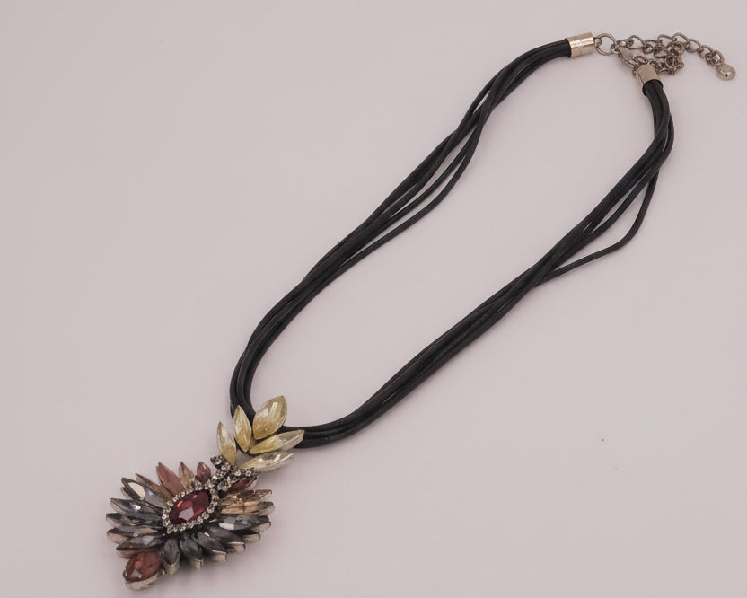 Crown pendant