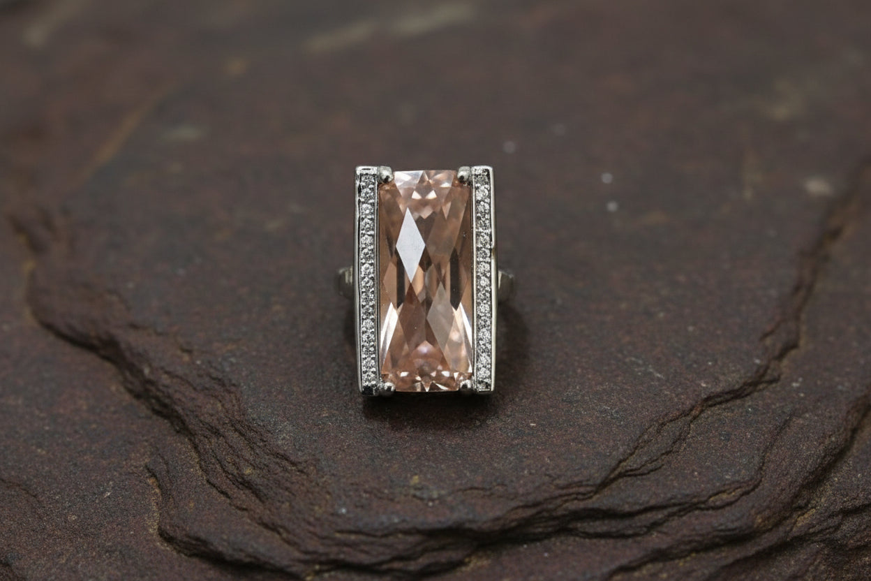 Daimand cut pink crystal finger ring