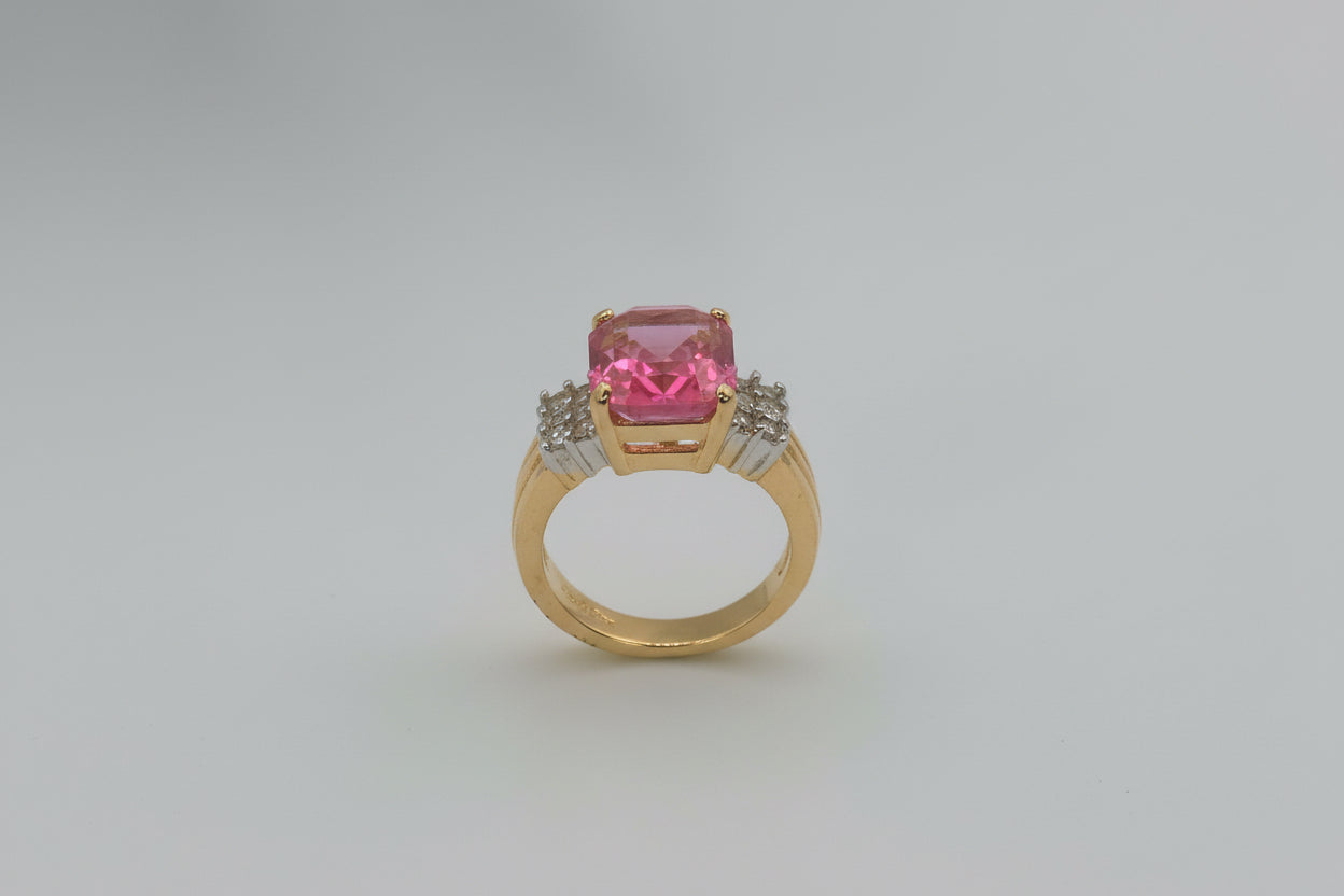 Pink gem finger ring