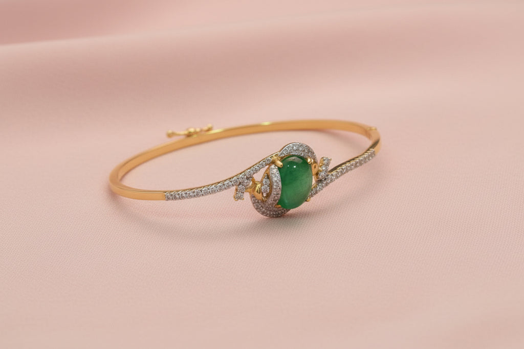 Bracelet with green stone
