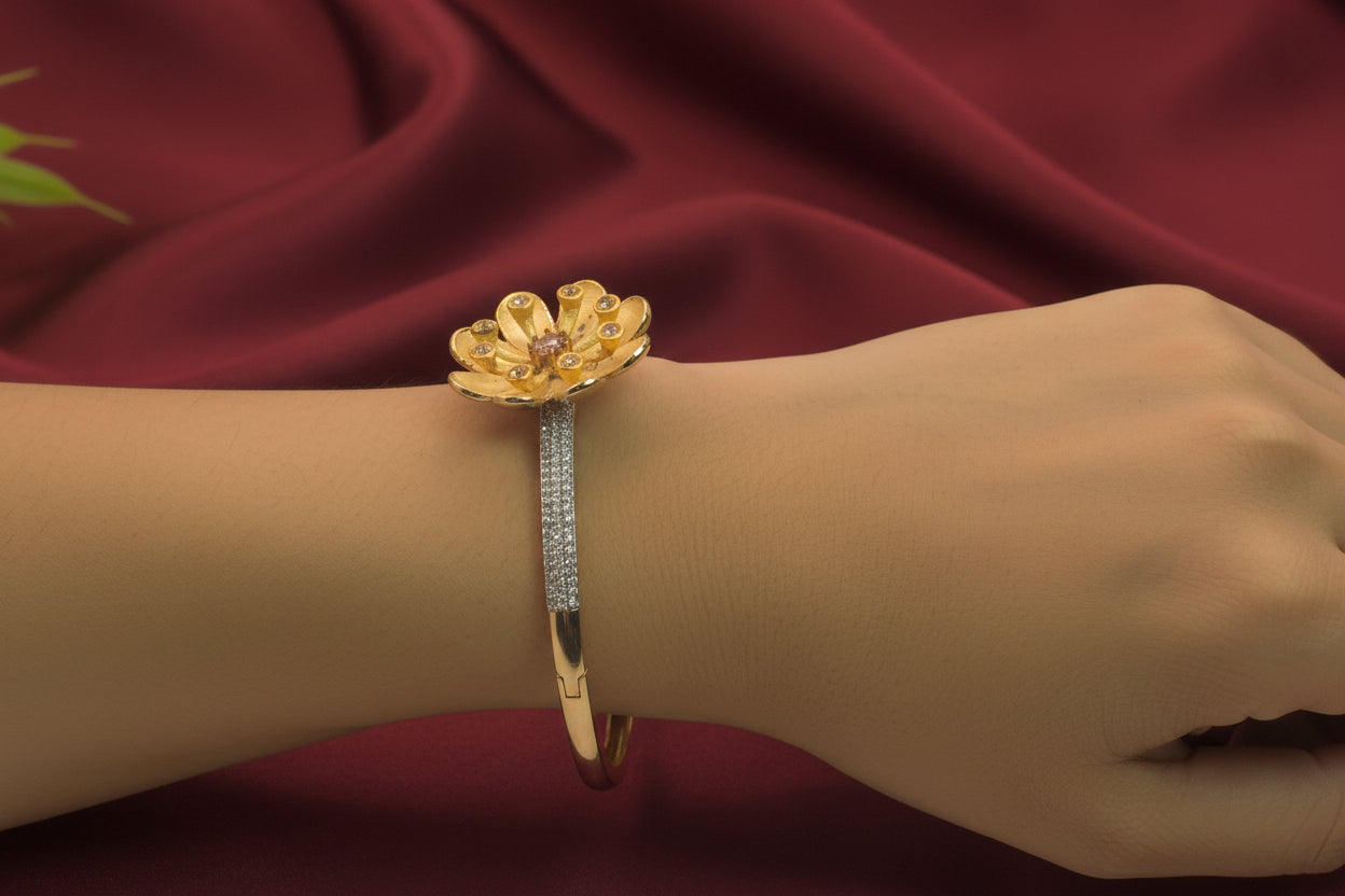 Golden petal Bracelet