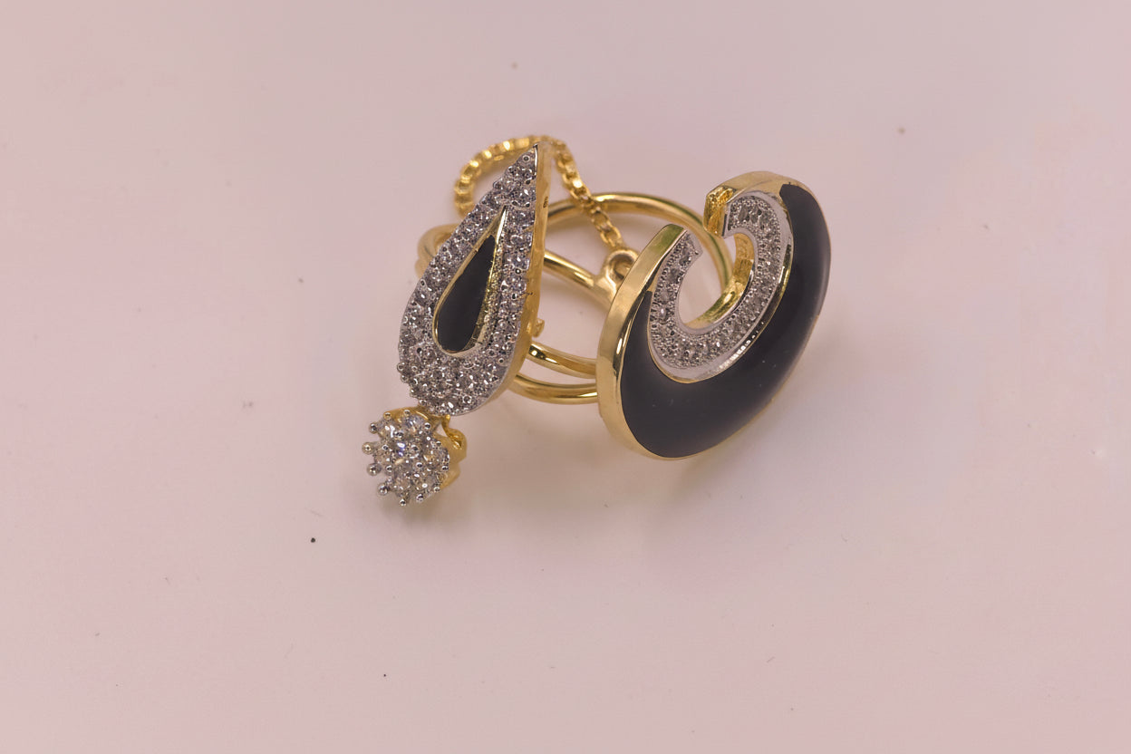 Diamond finger ring set black